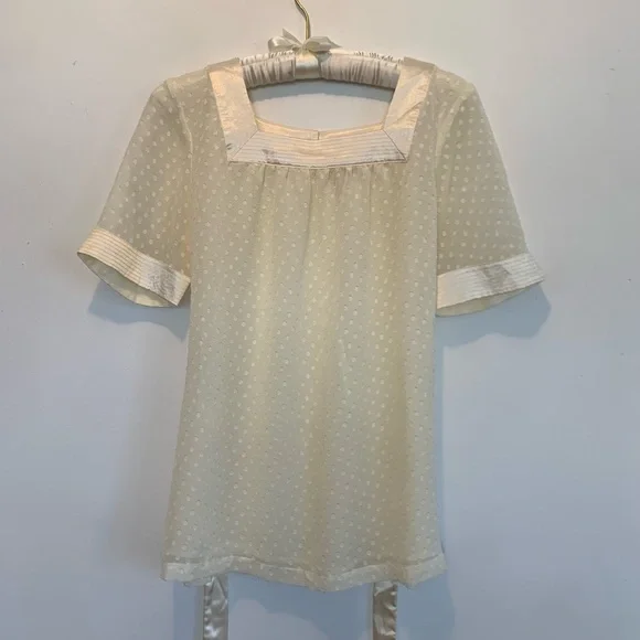 Apt 9 Semi Sheer Swiss Dot Feminine Blouse - Picture 2 of 10